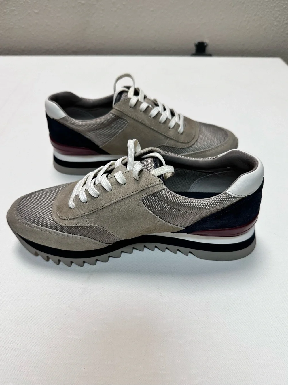 Tory Burch Women’s Sawtooth Logo Sneaker Tennis size 8.5 Leather Suede - Picture 6 of 13